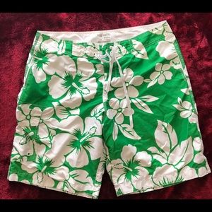 Old navy board shorts .